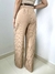 CALÇA PANTALONA EM ALFAIATARIA - RISCA DE GIZ NUDE - comprar online