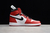 AIR JORDAN 1 MID en internet