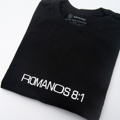 Camiseta Oversize - ROMANOS 8:1