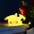 Luminária Pokemon Pikachu na internet