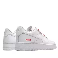 Nike Air Force 1 x Supreme - comprar en línea