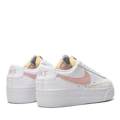 Nike Blazer Low 77 White/Pink en internet