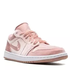 Air Jordan 1 Low Pink Velvet - comprar en línea