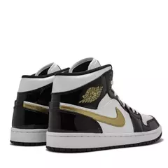 Air Jordan 1 Mid Black Gold Patent en internet