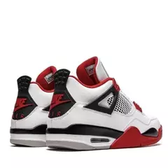 Air Jordan 4 Fire Red 2020 en internet