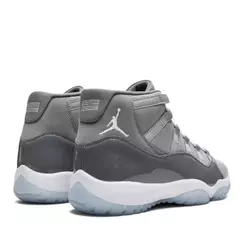 Air Jordan 11 Retro Cool Gray en internet