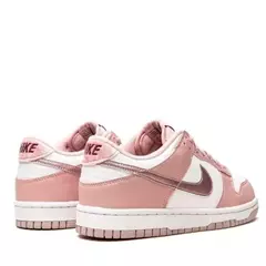 Nike Dunk Low Pink Velvet en internet