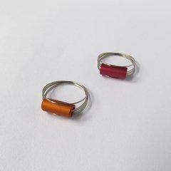 anillo minimalista rojo naranja