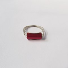 anillo moderno rojo