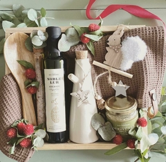 Set Gourmet Navideño: Aceite de Oliva Orgánico, Aceitera Artesanal y Pasta de Aceitunas