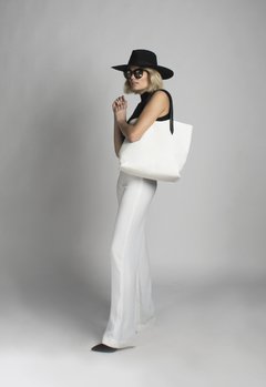 ALEXA TOTE BLACK+WHITE *T - comprar online