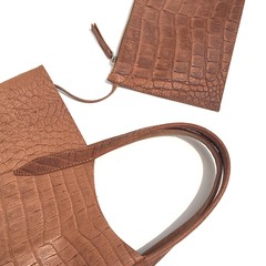 Consuelo-lough-handbags