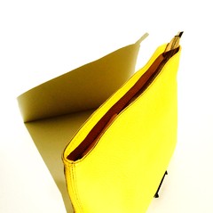 Olympia Clutch II Yellow - comprar online