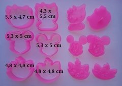 Cortador 3d Mickey Minnie Marie Hello Kitty Biscoito 6 Pçs P18 - comprar online