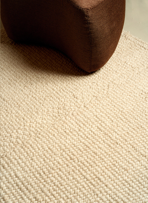 CRUDO RUG (SOGA TEXTURE) - CARDED WOOL