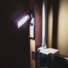 KLEIN TOOLS Lámpara de LED para Trabajo Personal, Recargable y Magnética (53 x 130 x 42 mm). 2 Potencias a elegir. Puede Cargar Smartphone 56-403 - comprar en línea