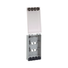 PANDUIT Placa de Pared Vertical, Resistente al Agua con Protección IP56, Acepta 4 Módulos Mini-Com, Color Claro MOD: CFPWR4CL