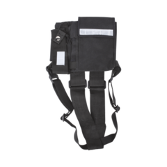 SYSCOM Pechera Universal sin logo con soporte para radio y bolígrafo más bolsa con cinta adherente para su seguridad. MOD: KCPP-SLG