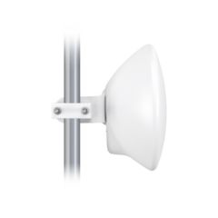 UBIQUITI NETWORKS Cliente PtMP LTU™ Pro, 5 GHz (4.8 - 6-2 GHz) con antena integrada de 24 dBi MOD: LTU-PRO