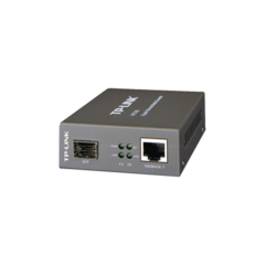 TP-LINK Convertidor Multimedia SFP Gigabit, 1 Puerto RJ45 1000 Mbps, 1 Puerto SFP, en fibra multimodo o fibra monomodo MOD: MC220L