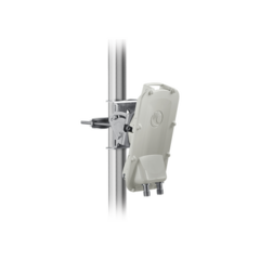 CAMBIUM NETWORKS PTP-550 Hasta 1.36 GBps / 5.150 - 5.950 GHz / 802.11 AC Wave 2 MU-MIMO 4: 4x4 / BackHaul Conectorizado - C050055H004A MOD: PTP550-C