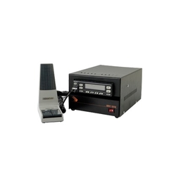 SYSCOM Potente Radiobase 450-520 MHz, 45 W de Potencia y hasta 128 Canales. MOD: SKB-8360-HK