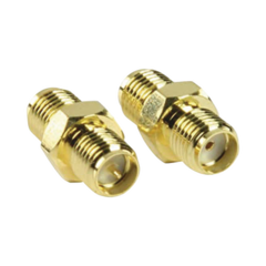 EPCOM TITANIUM Adaptador en Línea de Conector SMA Hembra Inverso a SMA Hembra, Oro/ Oro/ Teflón, MOD: TT-COU-SMA-RPF-SF