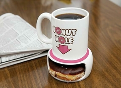 Taza con agujero para donut