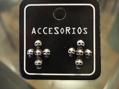 Aros Cruz de mini calaveritas