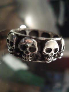 Anillo CINTA CALAVERAS GRANDES - tienda online