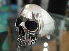 Anillo FLOWER SKULL en internet