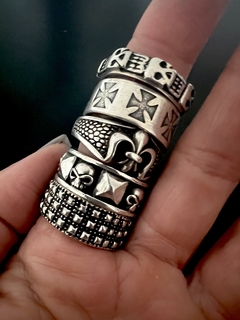 Anillo CINTA CALAVERAS MEX en internet