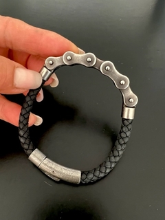 PULSERA CADENA DE MOTO ACERO Y CUERO SATIN en internet