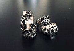 Imagen de Anillo CINTA CELTA CALAVERA