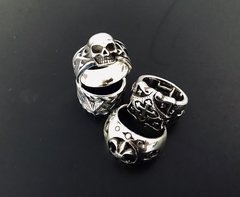 Anillo CINTA CELTA CALAVERA en internet