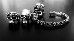 Anillo CALAVERA 3 ROSAS