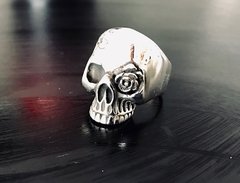 Anillo ROSESKULL