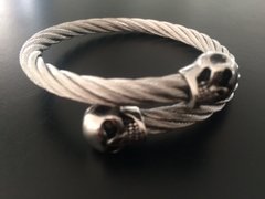 Pulsera Cable de Acero con doble calavera en internet