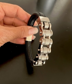 Pulsera CADENA DE MOTO BARRIL CUERO TRENZADO en internet