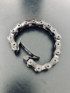 Pulsera cadena de moto fina negra - tienda online