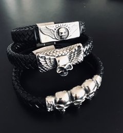 Pulsera Escudo calavera alada - comprar online