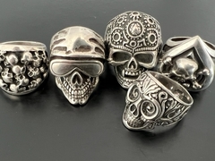 Anillo CALAVERA VAMPIRA - tienda online