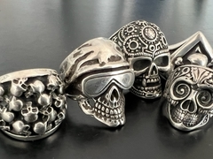 Anillo CALAVERA CON ANTEOJOS en internet