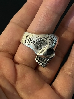 Anillo FLOWER SKULL - tienda online