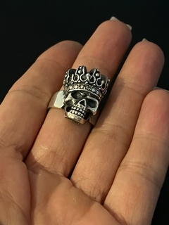 Anillo CALAVERA CORONADA en internet