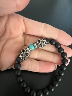 Pulsera de Piedras con Calaveras Mexicanas