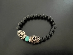 Pulsera de Piedras con Calaveras Mexicanas - comprar online