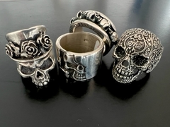 Imagen de Anillo CALAVERA GRABADA