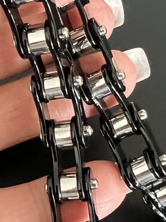 Imagen de Pulsera CADENA DE MOTO BLACK & SILVER