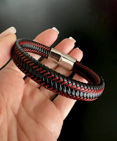 *Pulsera NEGRA & ROJA CUERO TRENZADO - tienda online